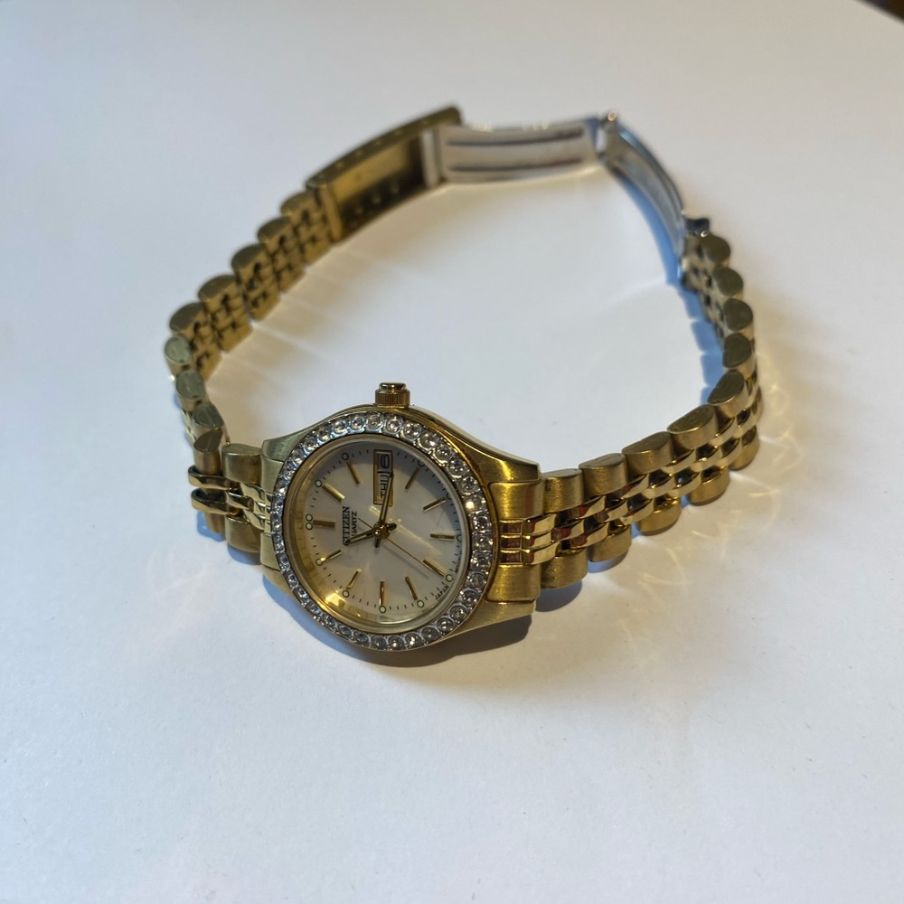 Citizens woman’s watch with faux diamond crystal round shape. - Picture 5 of 7